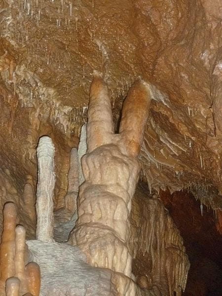 Vnútorná výzdoba jaskyne Driny