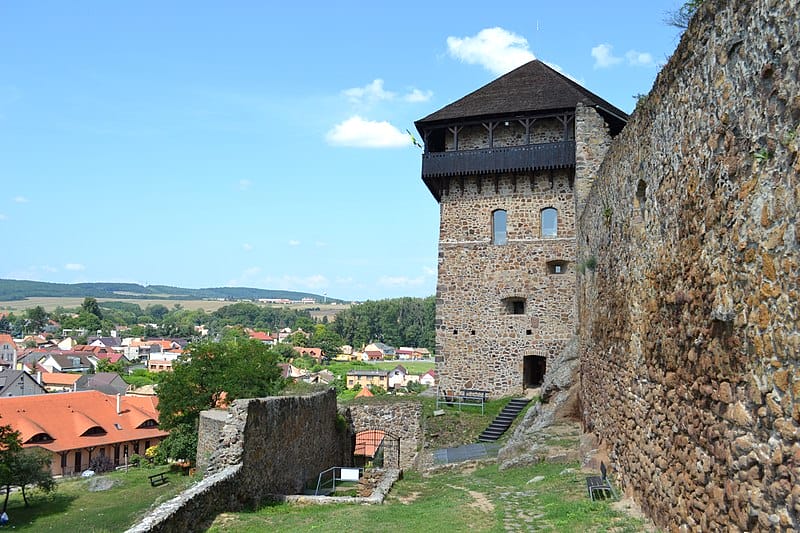 Bebekova bašta Fiľakovského hradu