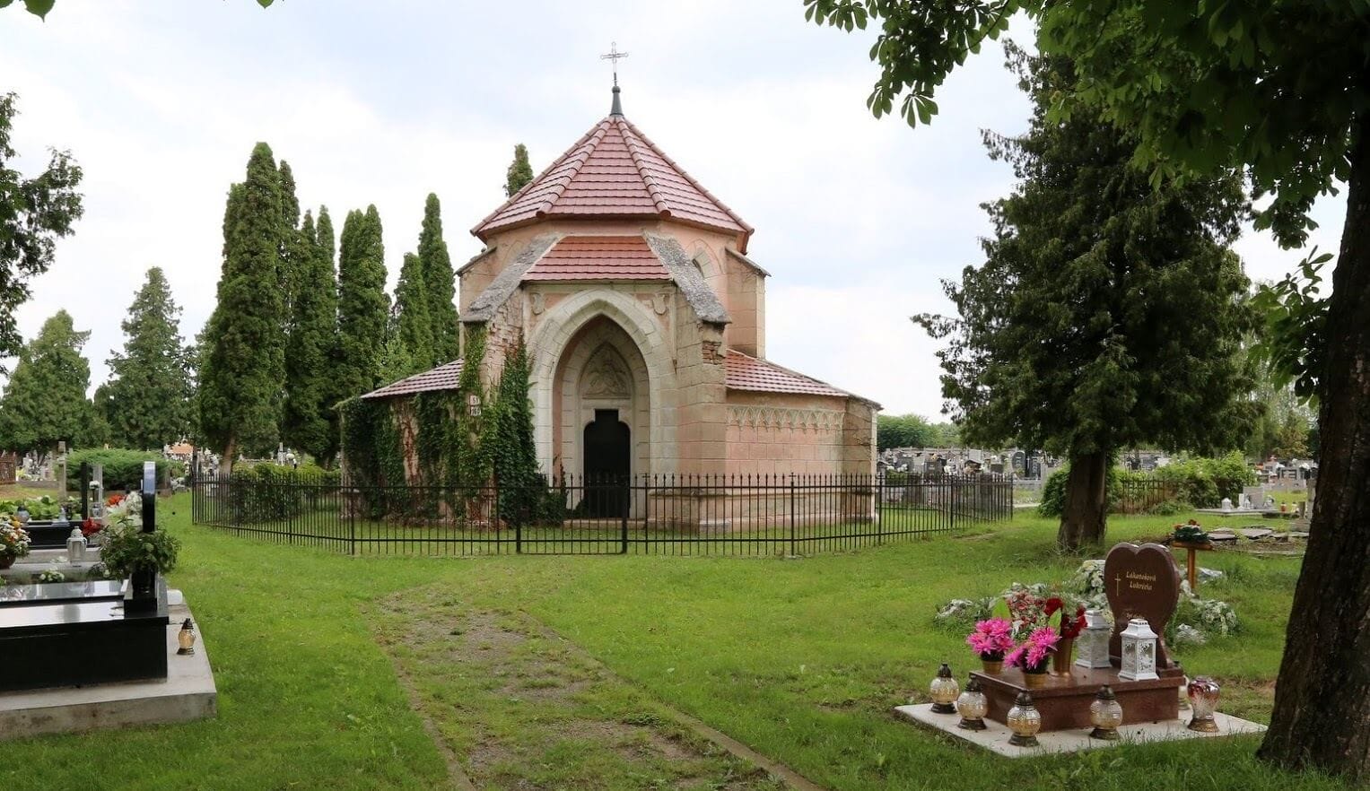 Hrobka rodiny Esterházyovcov