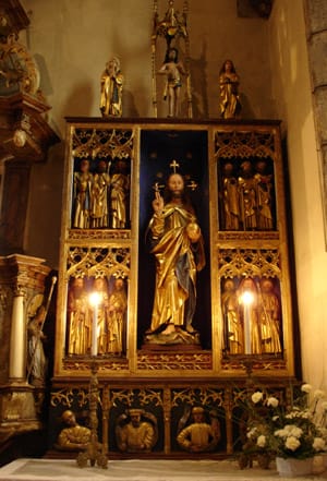 Oltár v Kostole sv. Mikuláša