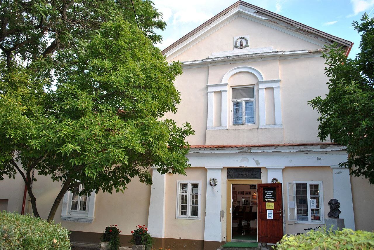 Soví zámoček v Želiezovciach, dnes Múzeum a pamätná izba Franza Schuberta