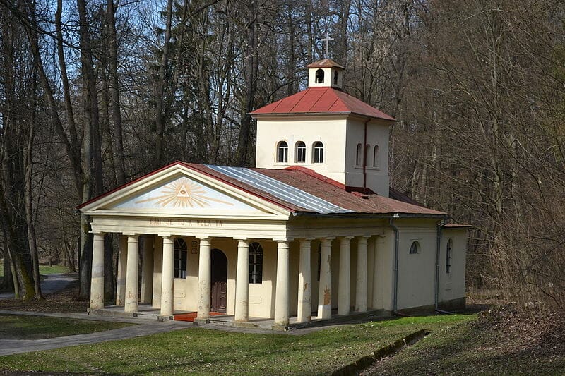 Kaplnka sv.Hildegardy z roku 1855 v kúpeľnom parku Sliač