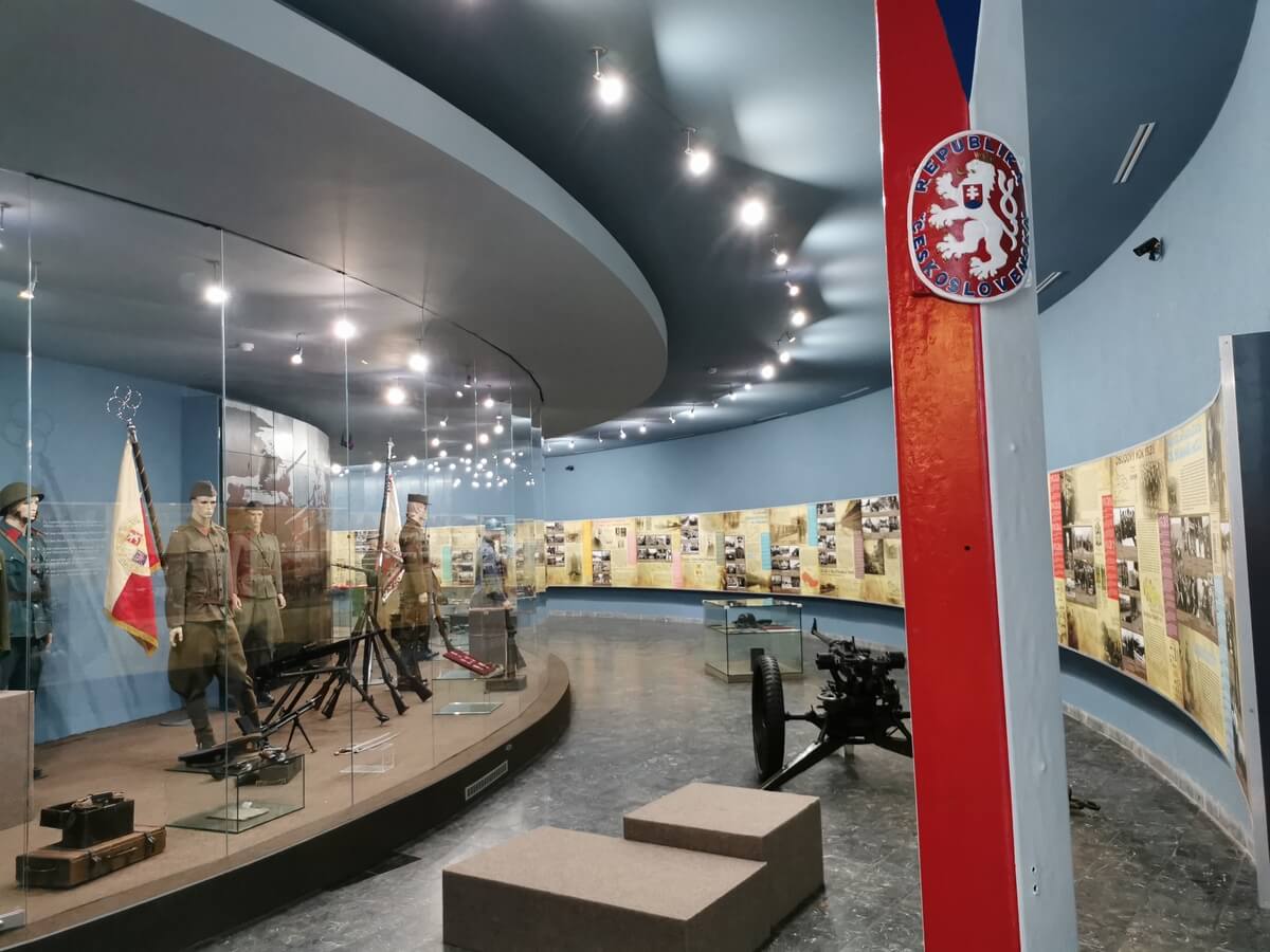 Expozícia Vojenského múzea vo Svidniku – vojenské dejiny medzi rokmi 1914-1945