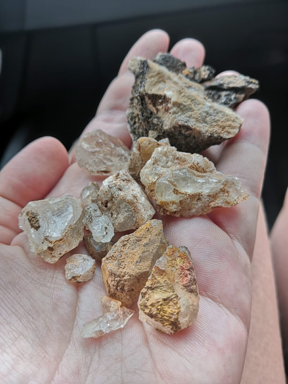 Nálezy krištáľov z kameňolomu