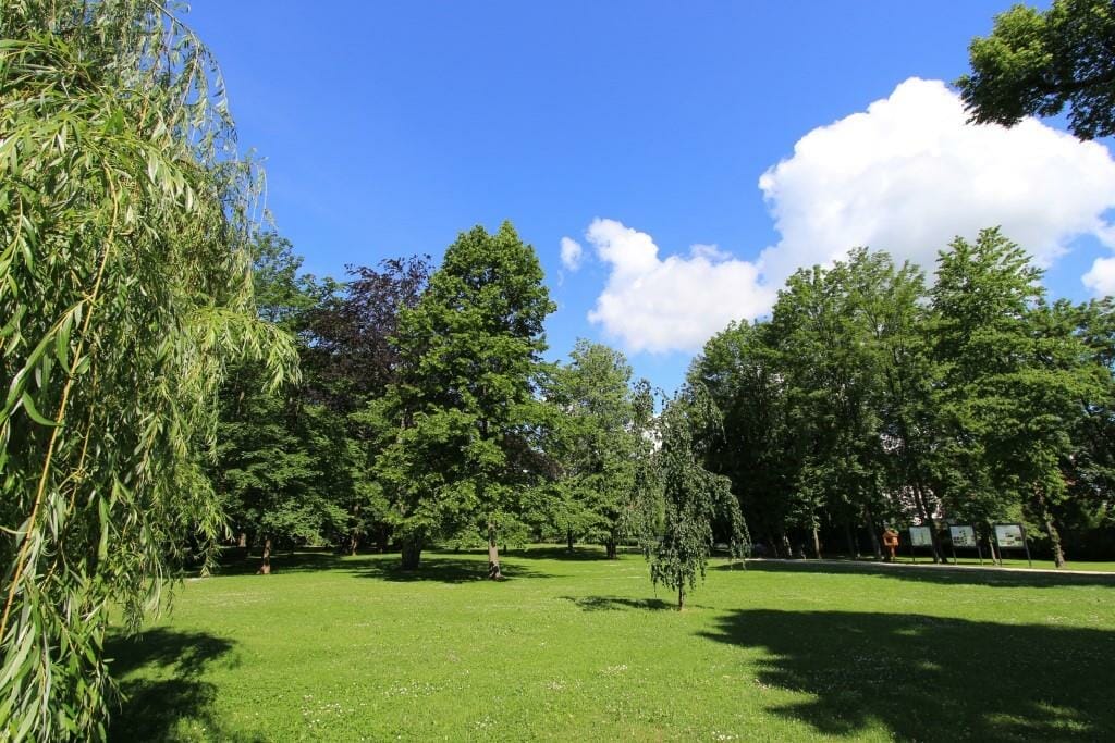 Historický anglický park pri Budatínskom hrade