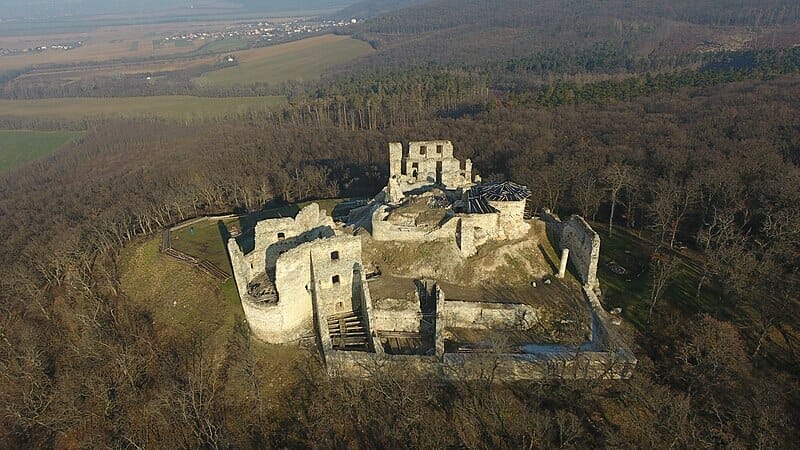 Zrúcanina Oponického hradu
