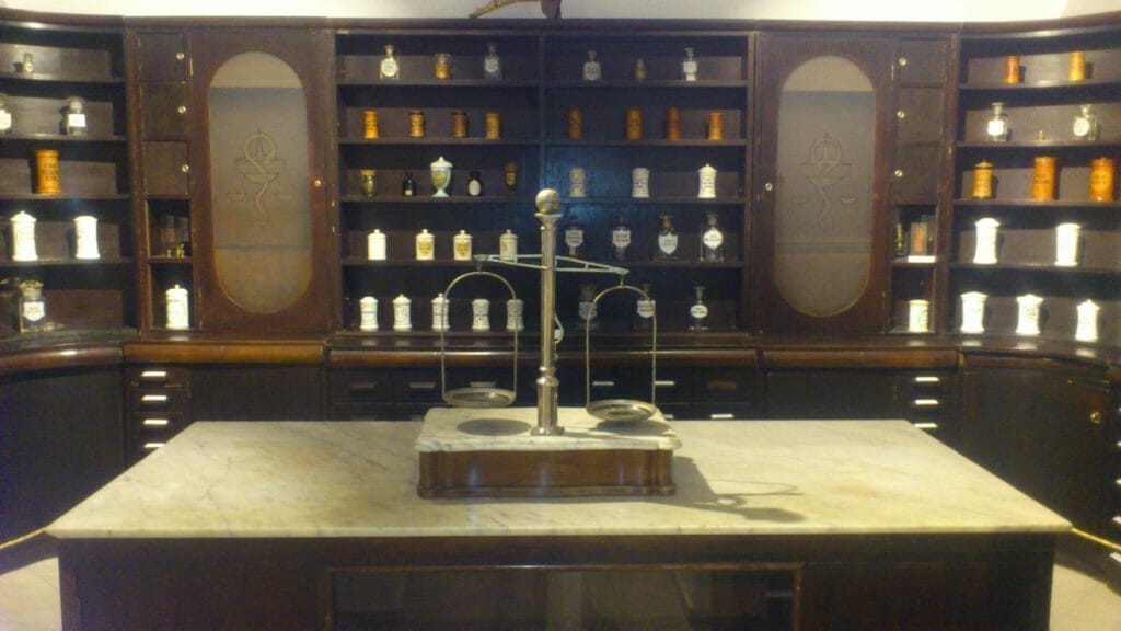 Národopisné múzeum v Bardejovských kúpeľoch – expozícia lekárnictva