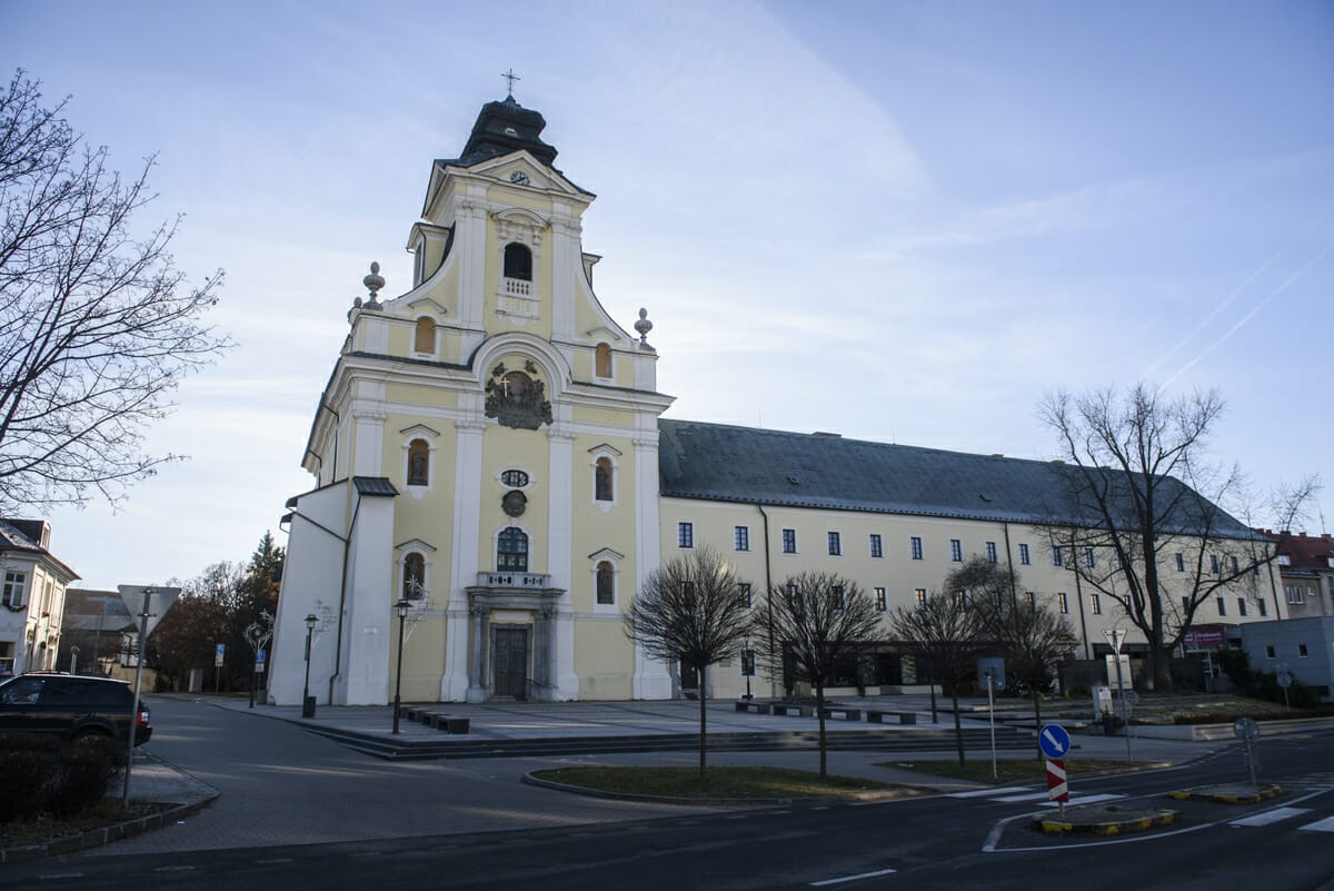 Piaristický kostol v Prievidzi