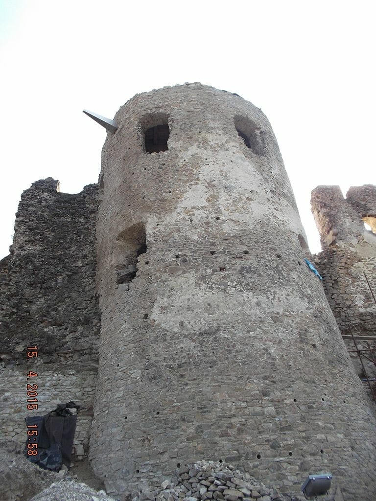 Veža Považského hradu