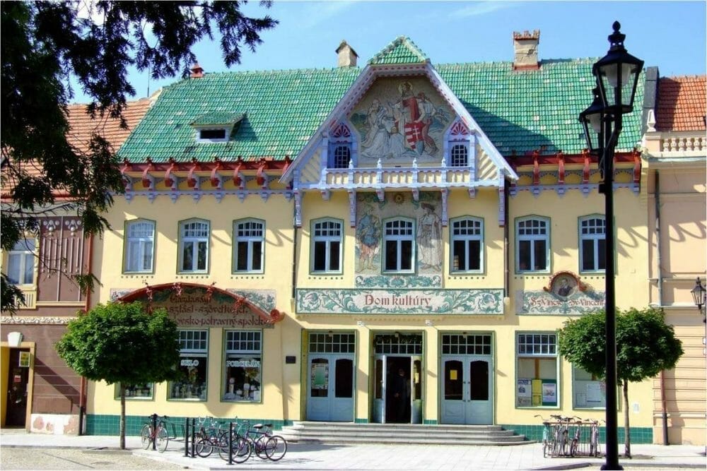 Kultúrny dom Dušana Jurkoviča v Skalici