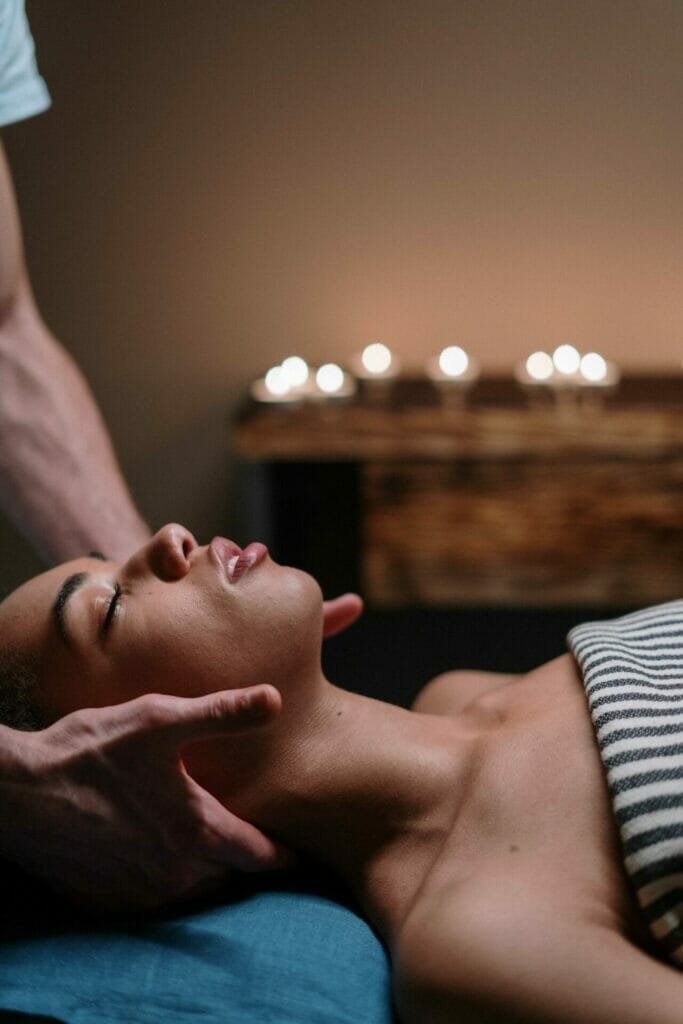 Užite si jedinečnú masáž celého tela ako tisíce žien v severnej Afrike.