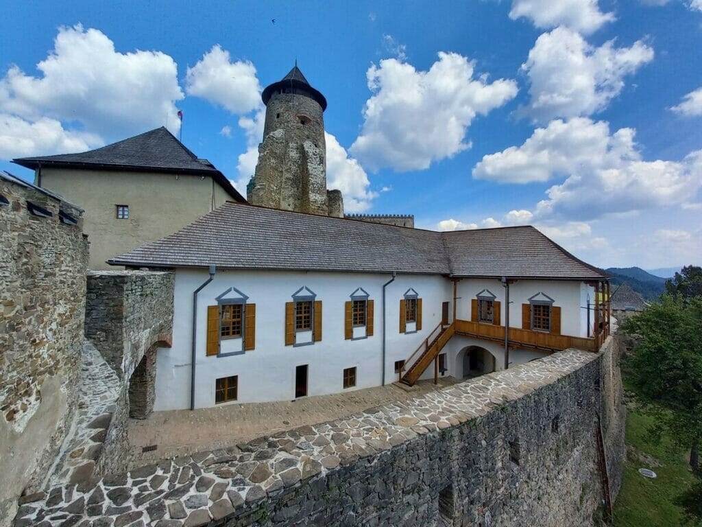 Ľubovniansky hrad nad Starou Ľubovňou