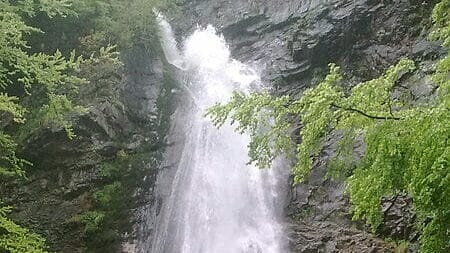 Šútovský vodopád patrí medzi najvyššie v Malej Fatre
